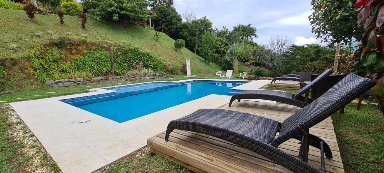 Finca Hotel Tierra Verde 히라르도타 외부 사진